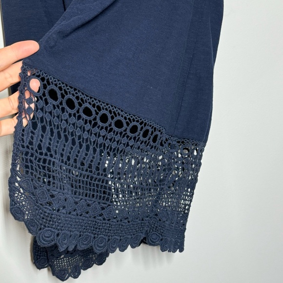 Chico’s navy blue open tunic vest with crochet lace trim boho sz 1/ M - Picture 5 of 7